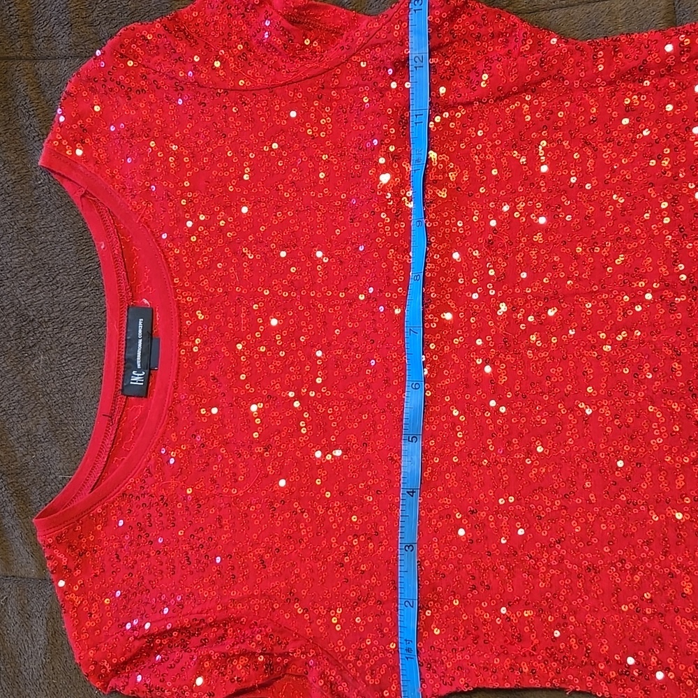 Red sequin top - Picture 3 of 4